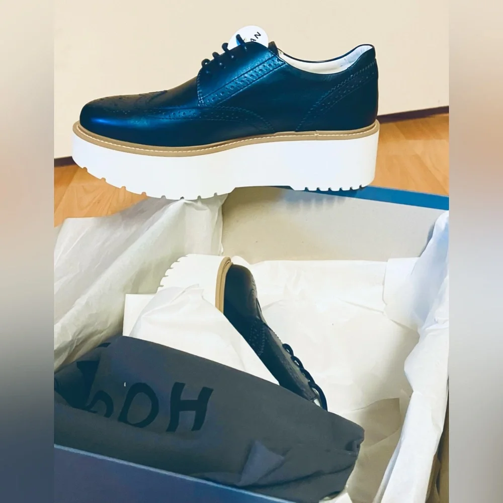 Hogan Metallic Blue & White Platform Oxford Shoes: Size 7 (US 37)